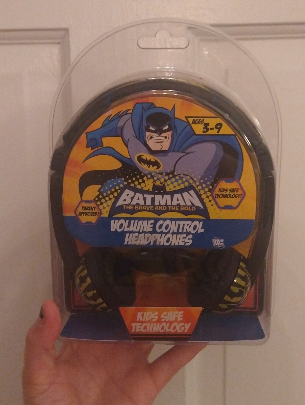 Batman Volume Control Kids Headphones - Black/Yellow